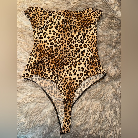 Animal print tube top bodysuit M - Picture 2 of 4